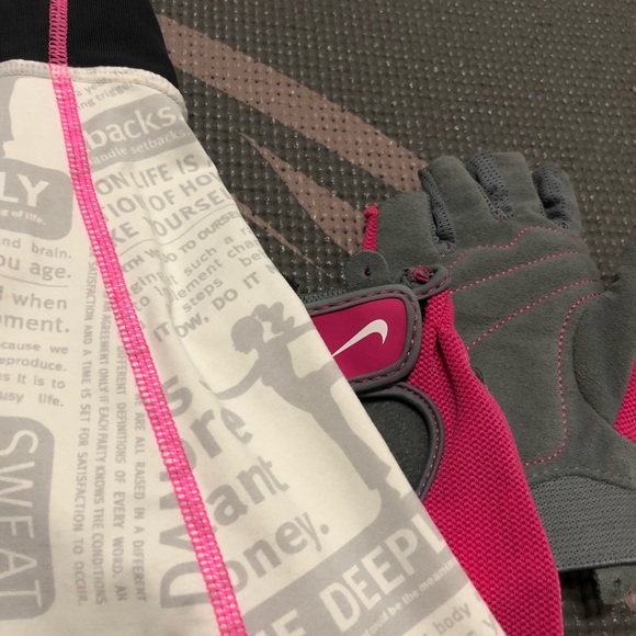 100. Lululemon Limited Edition Tank - Picture 4 of 7